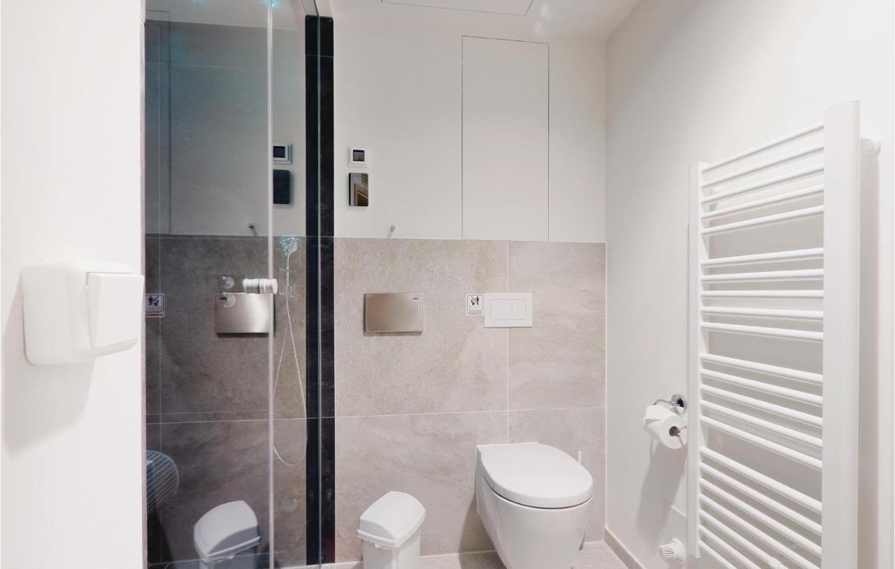 Awesome Apartment In Luebeck Travemuende With Wifi 외부 사진